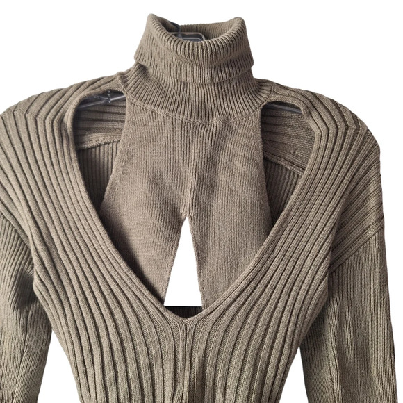 NWT Dion Lee Size XS/2 Warm Khaki Cable Cut-Out Back Tie Turtleneck Sweater - Picture 7 of 16